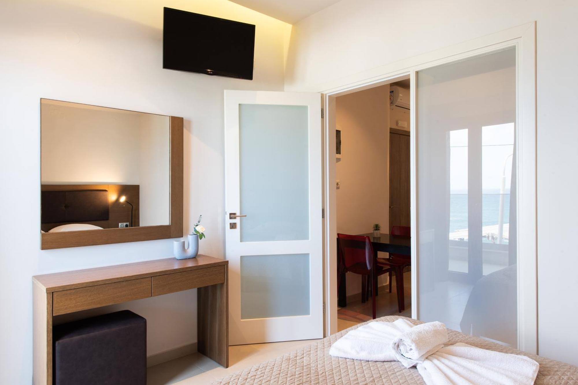 Panasia Seaview Apartments Kokkini Hani エクステリア 写真